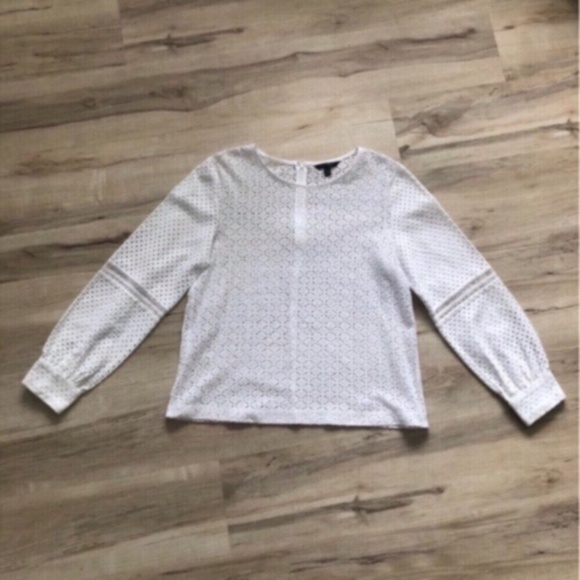 Banana Republic White Eyelet Blouse - Picture 5 of 5